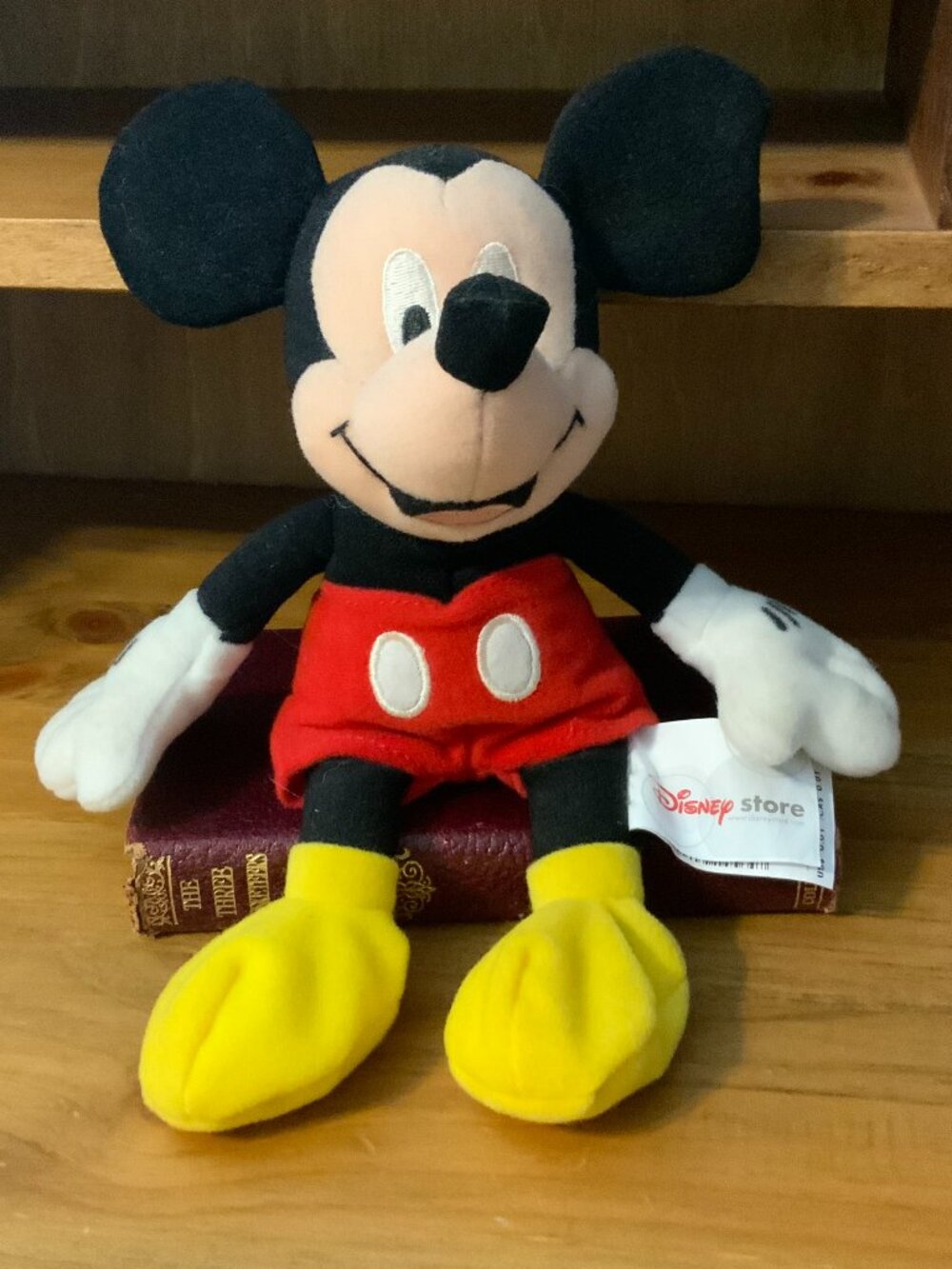 DISNEY STORE MICKEY MOUSE BEANBAG PLUSH TOY 2001 - 8"